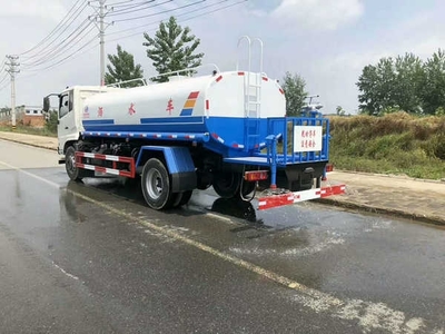 福建省道路灑水車購(gòu)買(mǎi)指南 渠道、品牌與選購(gòu)建議